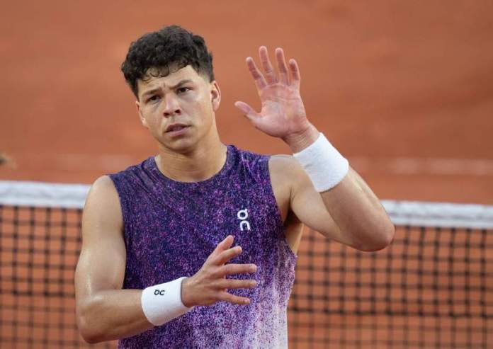 Ben Shelton Upset Reduces Opponent Raphael Collignon to Tears in Emotional Scenes at French Open Ben Shelton Upset Reduces Opponent Raphael Collignon to Tears in Emotional Scenes at French Open