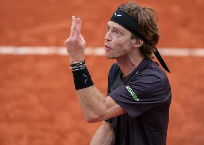 ‘You’re Wrong’ – Andrey Rublev’s Tense Argument With French Open Umpire Further Fuels Electronic Line Calling Drama ‘You’re Wrong’ – Andrey Rublev’s Tense Argument With French Open Umpire Further Fuels Electronic Line Calling Drama