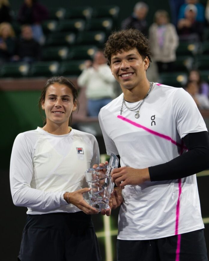 Worried Emma Navarro fans speculate what caused her sudden withdrawal from Charleston Open Worried Emma Navarro fans speculate what caused her sudden withdrawal from Charleston Open