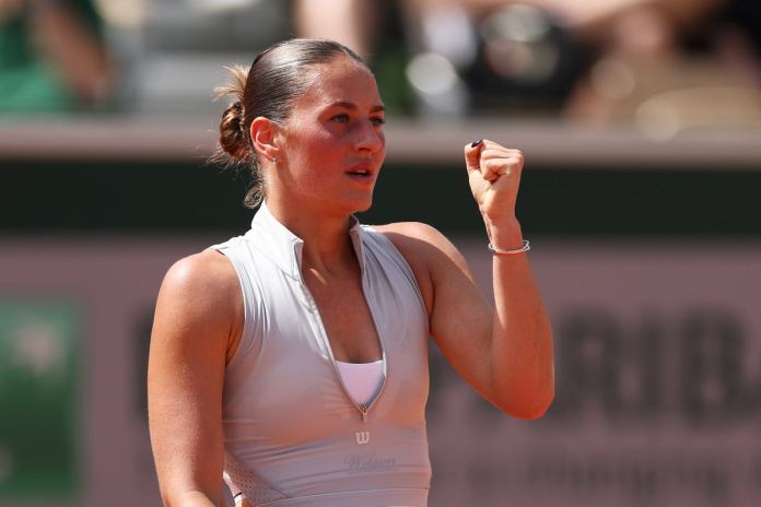 Marta Kostyuk wins ‘one of the most difficult matches’ after missile strike near parents’ home Marta Kostyuk wins ‘one of the most difficult matches’ after missile strike near parents’ home