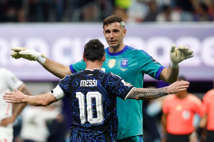 Argentínsky brankár sa po postupe do finále pustil do Thomasa Tuchela: Niečo také nemôžete robiť Argentínsky brankár sa po postupe do finále pustil do Thomasa Tuchela: Niečo také nemôžete robiť