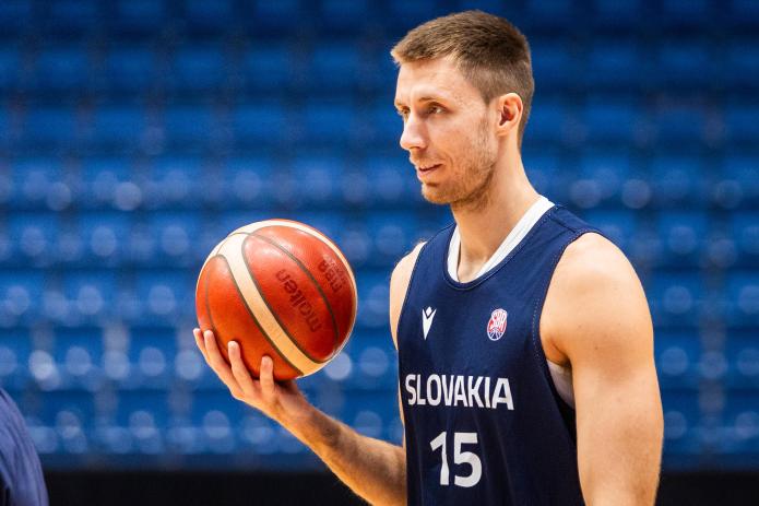 Anketa Basketbalista roka spoznala víťazov. Triumf si odnášajú Páleníková a Brodziansky Anketa Basketbalista roka spoznala víťazov. Triumf si odnášajú Páleníková a Brodziansky
