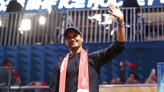 VIDEO Obranca Švajčiarska neskrýval nadšenie z návštevy Rogera Federera: Prerazil by som aj múr! VIDEO Obranca Švajčiarska neskrýval nadšenie z návštevy Rogera Federera: Prerazil by som aj múr!