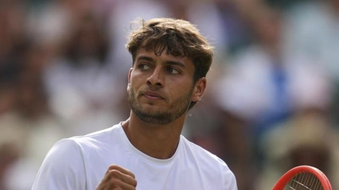 Wimbledon: Il programma completo di Martedì 30 Giugno 2026. In campo sei azzurri dopo il forfait di Bellucci Wimbledon: Il programma completo di Martedì 30 Giugno 2026. In campo sei azzurri dopo il forfait di Bellucci