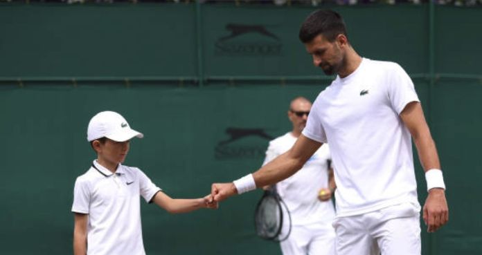 Djokovic riparte dalla Grecia: allenamenti con il figlio Stefan dopo l’US Open (Video) Djokovic riparte dalla Grecia: allenamenti con il figlio Stefan dopo l’US Open (Video)