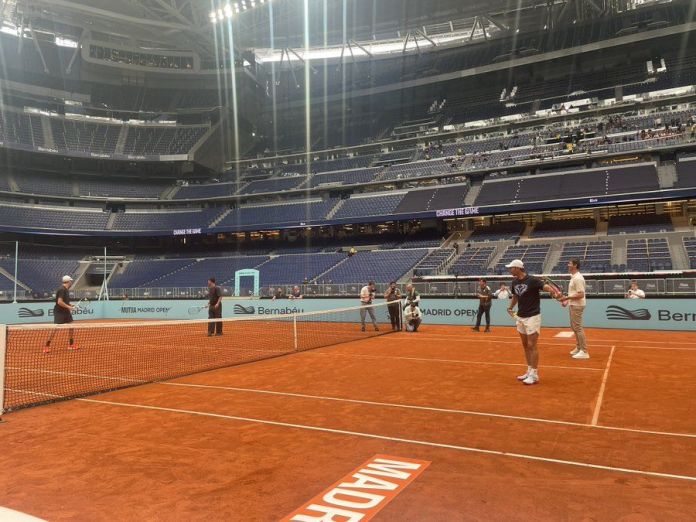 Il Mutua Madrid Open sbarca al Bernabéu: Nadal, Sinner e le stelle del Real in uno scenario unico (Video) Il Mutua Madrid Open sbarca al Bernabéu: Nadal, Sinner e le stelle del Real in uno scenario unico (Video)