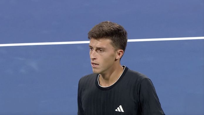 Cap Cana, Luca Nardi si ritira dal Challenger: stop per un problema al polso sinistro Cap Cana, Luca Nardi si ritira dal Challenger: stop per un problema al polso sinistro
