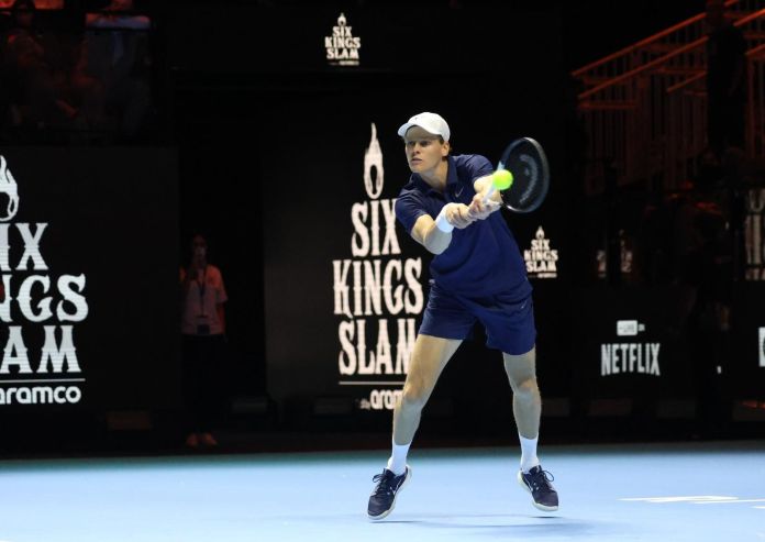 Six Kings Slam: I risultati completi delle Semifinali. Alcaraz torna dominante e vola in finale battendo Fritz a Riad. Sinner vs Djokovic (LIVE) Six Kings Slam: I risultati completi delle Semifinali. Alcaraz torna dominante e vola in finale battendo Fritz a Riad. Sinner vs Djokovic (LIVE)