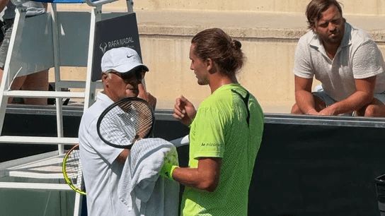 Toni Nadal: “Credo che il tennis abbia reso giustizia a Zverev. Si è liberato della pressione e potrebbe avvicinarsi a Sinner e Alcaraz” Toni Nadal: “Credo che il tennis abbia reso giustizia a Zverev. Si è liberato della pressione e potrebbe avvicinarsi a Sinner e Alcaraz”