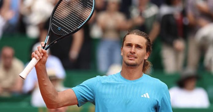 Zverev vince a Madrid e pensa ad Alcaraz: “Il tennis è più emozionante con lui. A volte si dice che i migliori giocatori siano felici quando altri non ci sono, ma non è così”. Swiatek rassicura dopo il ritiro: “Non avevo energia, ma tra pochi giorni starò bene” (Video) Zverev vince a Madrid e pensa ad Alcaraz: “Il tennis è più emozionante con lui. A volte si dice che i migliori giocatori siano felici quando altri non ci sono, ma non è così”. Swiatek rassicura dopo il ritiro: “Non avevo energia, ma tra pochi giorni starò bene” (Video)