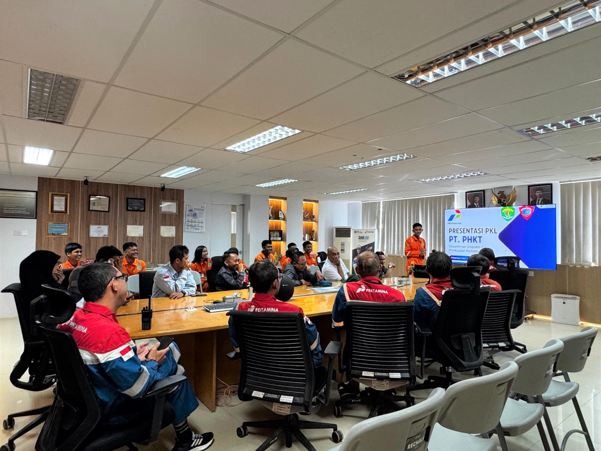 Dari Bangku SMK ke Industri Migas, Langkah Nyata PHKT Cetak SDM Lokal Unggul Dari Bangku SMK ke Industri Migas, Langkah Nyata PHKT Cetak SDM Lokal Unggul