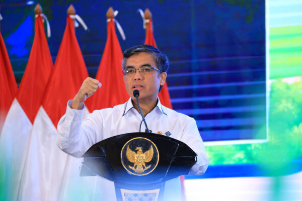 Menaker Yassierli Umumkan Diskon Iuran JKK-JKM 50 Persen bagi Pekerja Mandiri Menaker Yassierli Umumkan Diskon Iuran JKK-JKM 50 Persen bagi Pekerja Mandiri