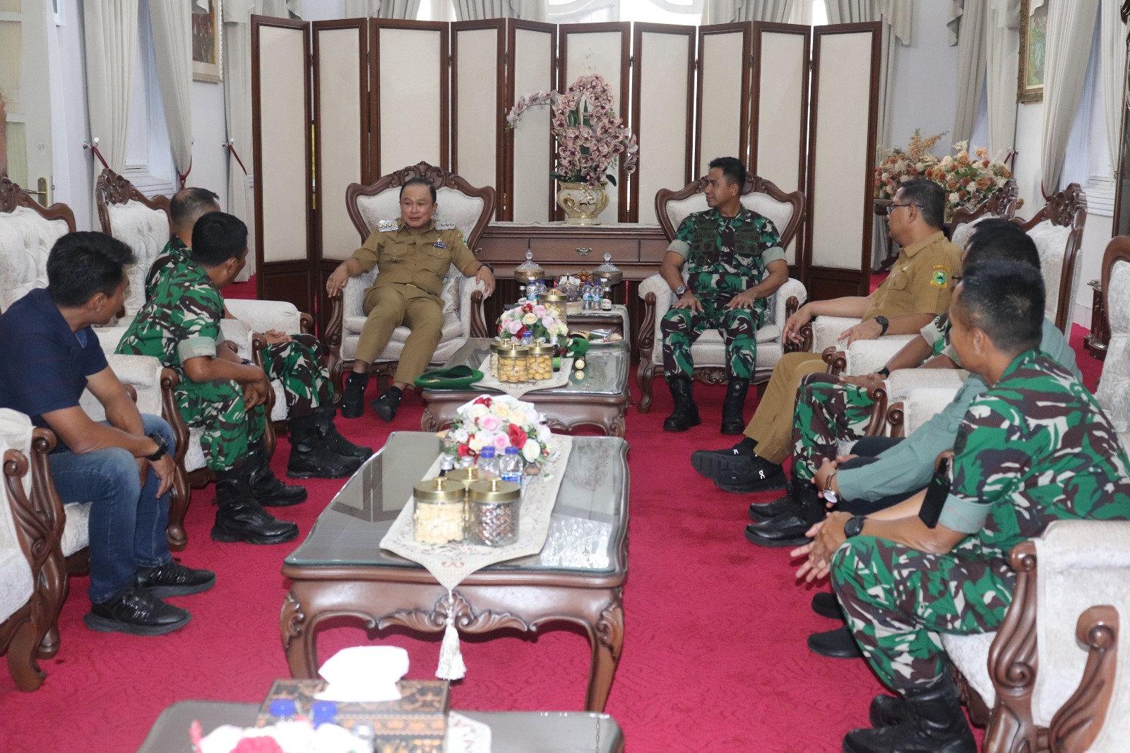 Silaturahmi Dengan Jajaran Forkopimda Kabupaten Kuningan Silaturahmi Dengan Jajaran Forkopimda Kabupaten Kuningan