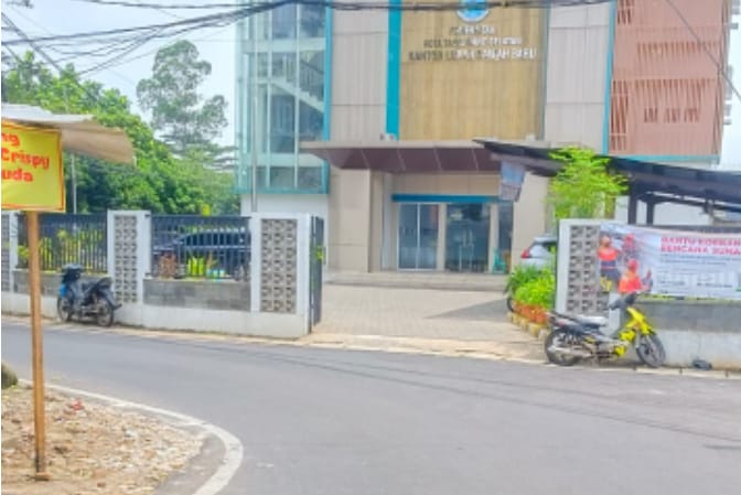 Warga Apresiasi Perbaikan Infrastruktur Jalan di Kelurahan Sawah Baru, Dinilai Rapi dan Layak Jadi Percontohan Warga Apresiasi Perbaikan Infrastruktur Jalan di Kelurahan Sawah Baru, Dinilai Rapi dan Layak Jadi Percontohan