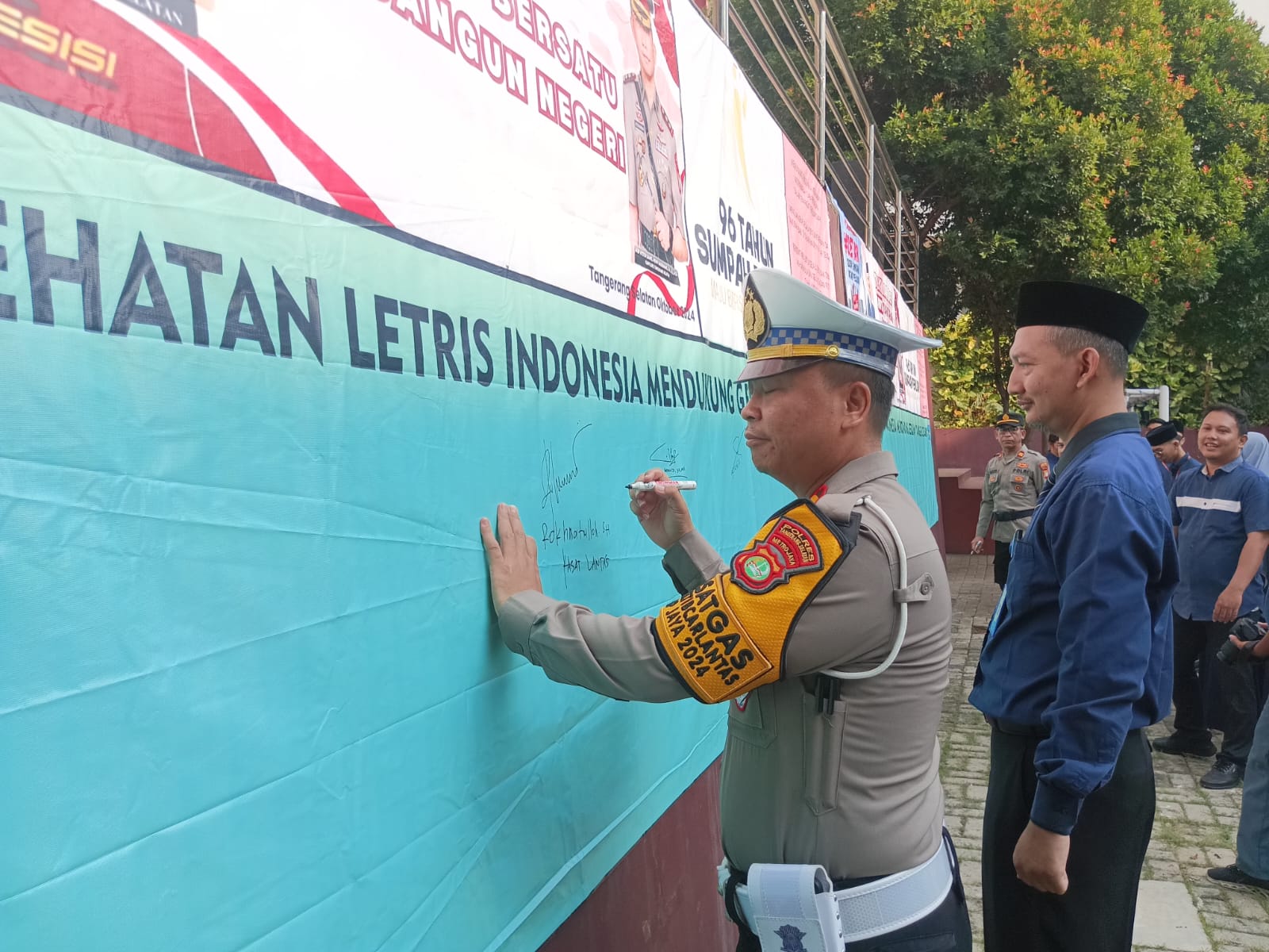 Hari Sumpah Pemuda, Polres Tangsel Ajak Pelajar Stop Tawuran Hari Sumpah Pemuda, Polres Tangsel Ajak Pelajar Stop Tawuran
