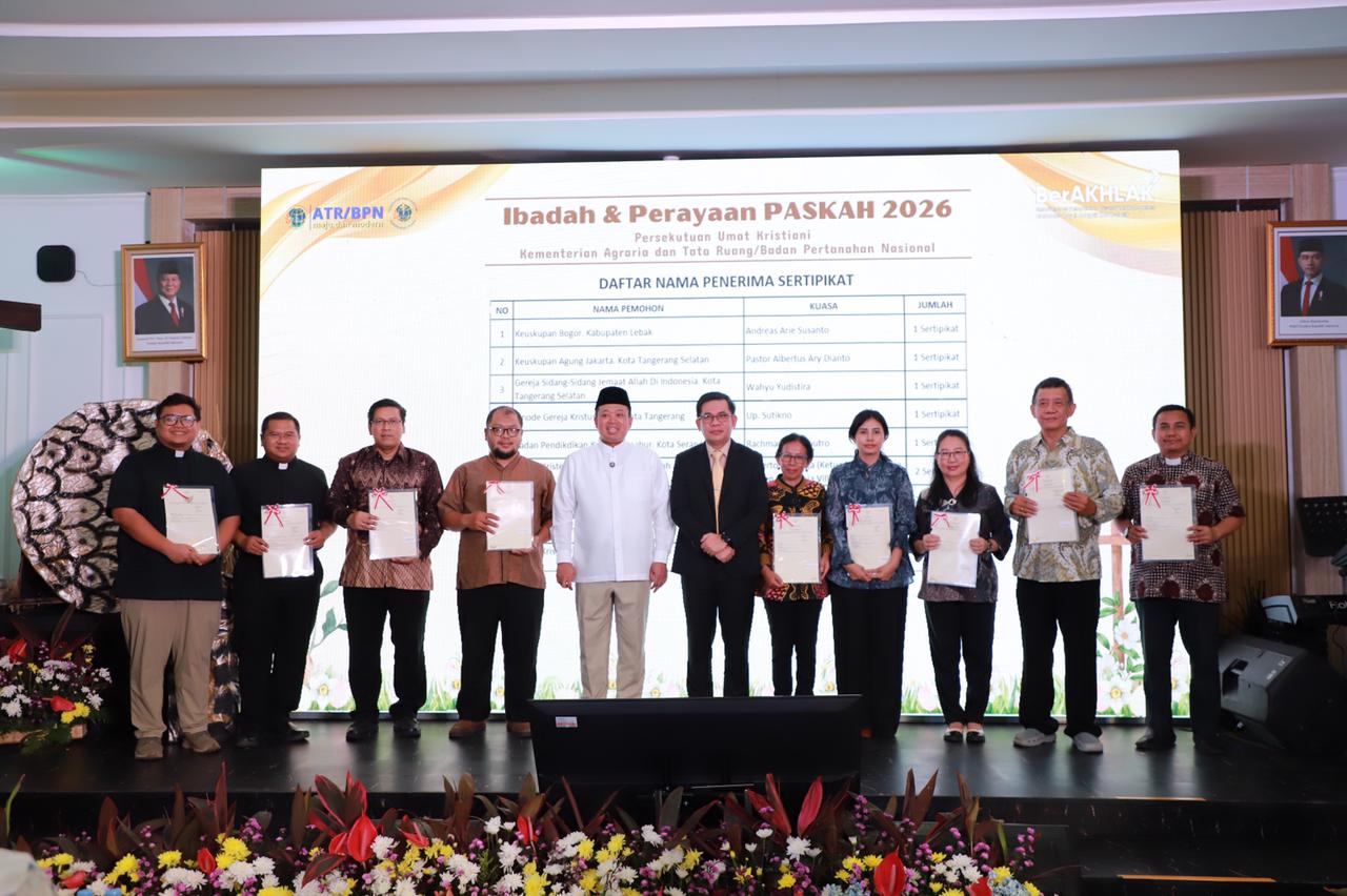 Perayaan Paskah Kementerian ATR/BPN, Kantah Tangsel Serahkan 5 Sertipikat Untuk Rumah Ibadah Perayaan Paskah Kementerian ATR/BPN, Kantah Tangsel Serahkan 5 Sertipikat Untuk Rumah Ibadah
