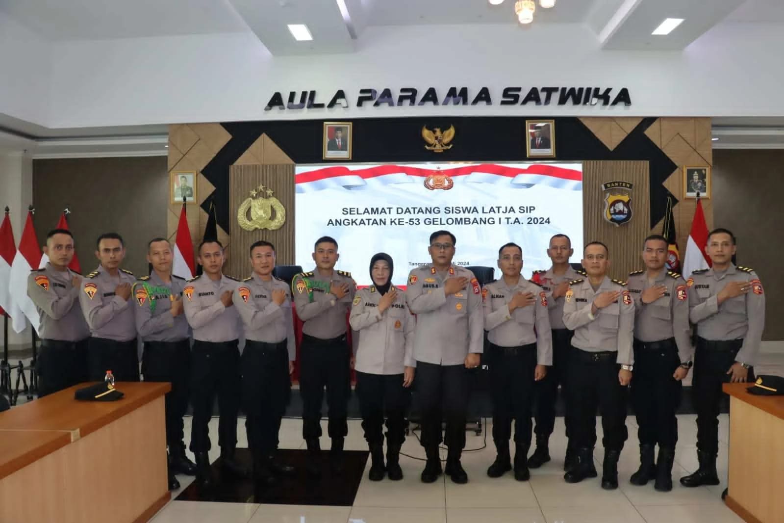 Polresta Tangerang Terima 12 Siswa Setukpa Angkatan 53 Polresta Tangerang Terima 12 Siswa Setukpa Angkatan 53