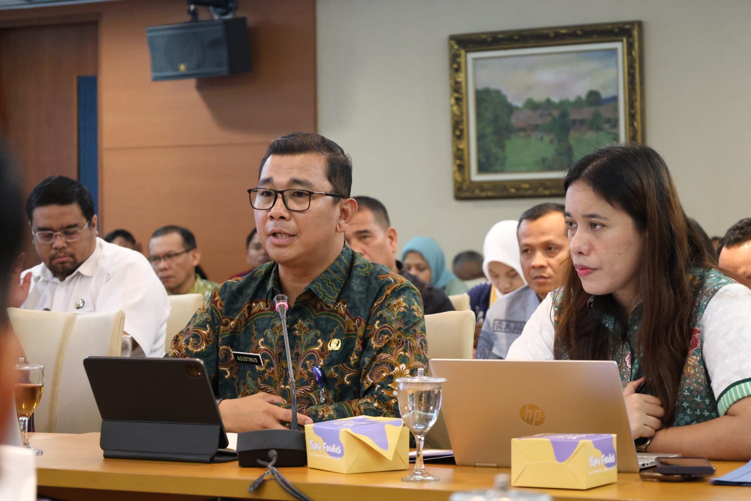 Rapat Bersama Komisi D DPRD Sumut, Dishub Sumut Pastikan Kesiapan Transportasi Mudik Nataru Rapat Bersama Komisi D DPRD Sumut, Dishub Sumut Pastikan Kesiapan Transportasi Mudik Nataru