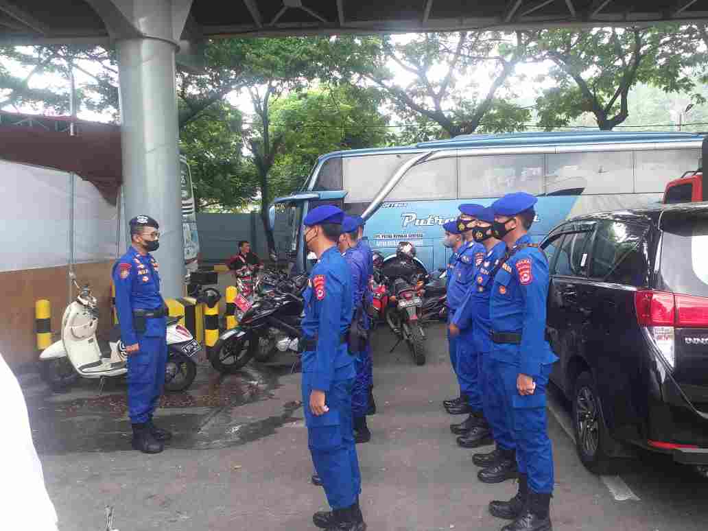 Ditpolairud Polda Banten Apel Pagi Dalam Rangka KRYD di Pelabuhan Merak Ditpolairud Polda Banten Apel Pagi Dalam Rangka KRYD di Pelabuhan Merak