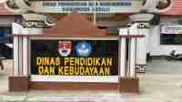 Sekolah Sekolah