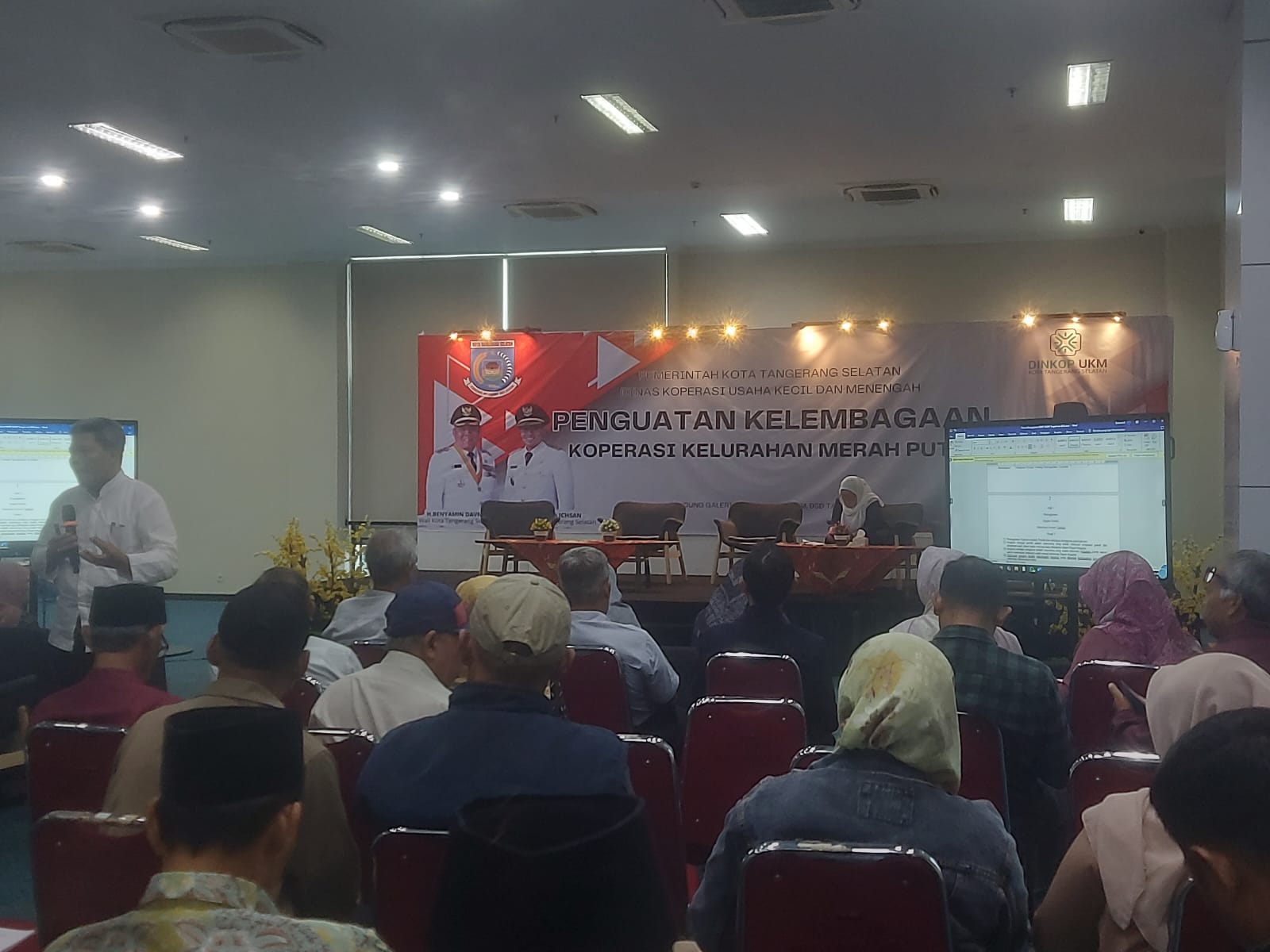 Penguatan Kelembagaan Koperasi Kelurahan Merah Putih se-Tangerang Selatan Digelar di Galeri UKM Penguatan Kelembagaan Koperasi Kelurahan Merah Putih se-Tangerang Selatan Digelar di Galeri UKM