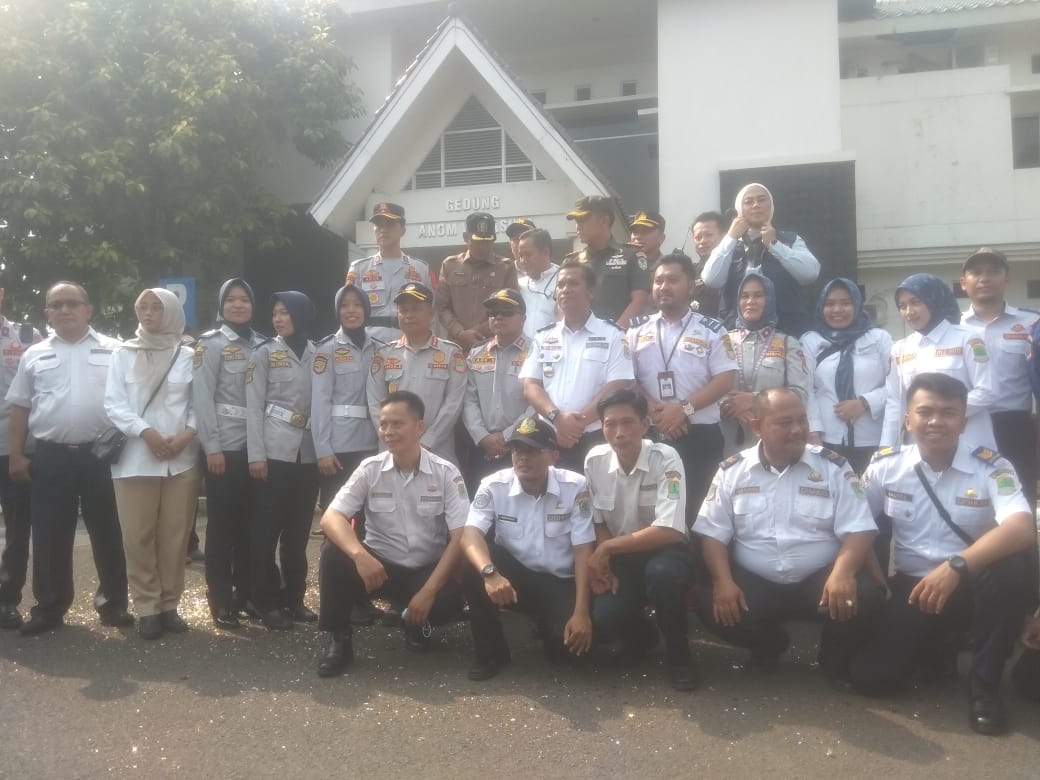 Pemkab Karawang Adakan Mudik Secara Gratis Pemkab Karawang Adakan Mudik Secara Gratis