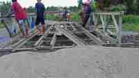Pekerjaan Jembatan Sungai Sahwai Dusun La’ala Tak Kunjung Selesai Pekerjaan Jembatan Sungai Sahwai Dusun La’ala Tak Kunjung Selesai