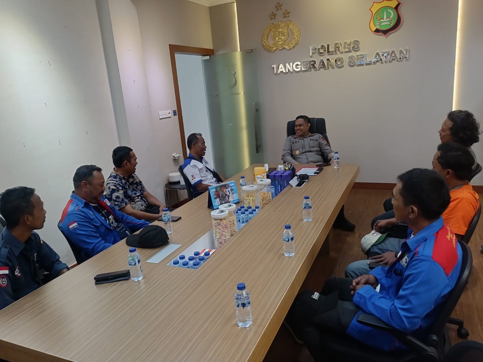 Kapolres Tangsel Terima Kunjungan Silaturahmi Elemen Serikat Buruh Kapolres Tangsel Terima Kunjungan Silaturahmi Elemen Serikat Buruh