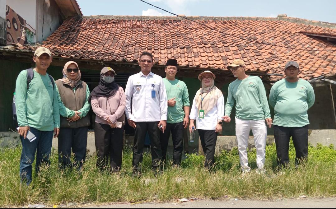 Camat Mauk Tinjau Langsung RTLH Di Kijereng, Janjikan Bantuan Untuk Warganya Camat Mauk Tinjau Langsung RTLH Di Kijereng, Janjikan Bantuan Untuk Warganya