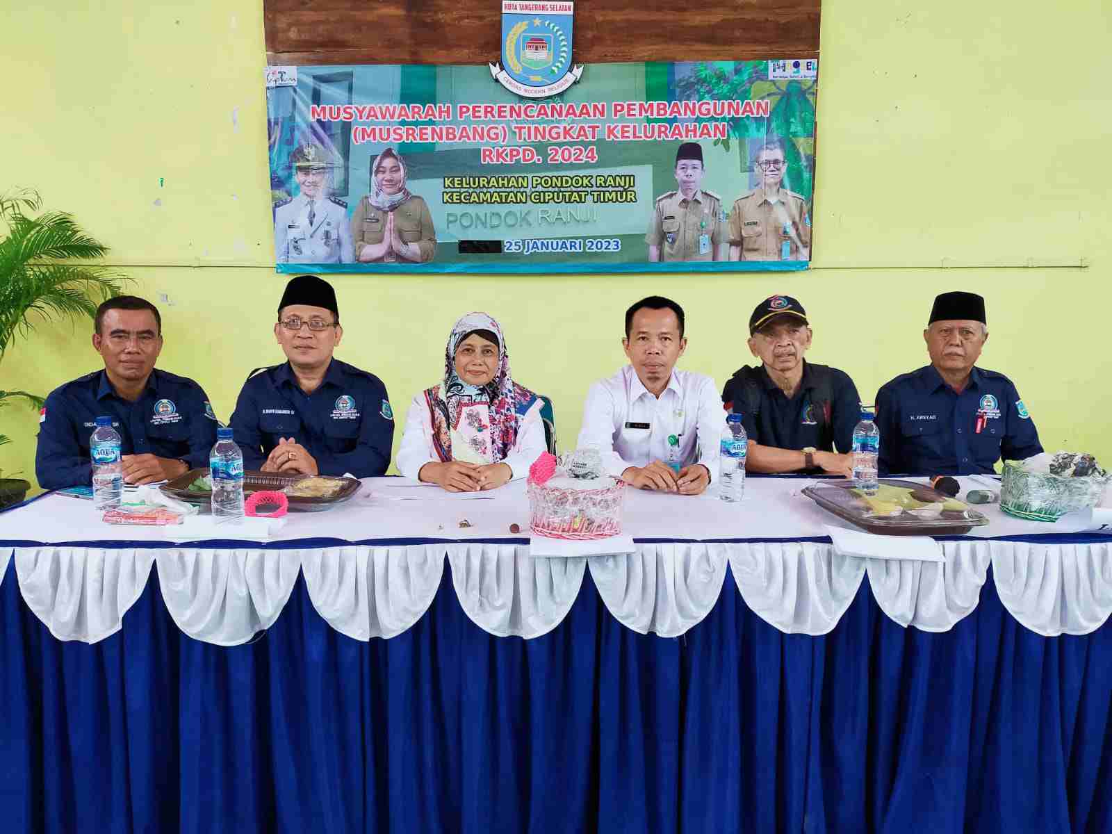 Musrenbang Pondok Ranji Maksimalkan Pagu 2,2 Miliar Musrenbang Pondok Ranji Maksimalkan Pagu 2,2 Miliar