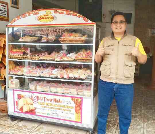 Putra Ciledug Penjual Roti Rumahan, Siap Jadi Bacaleg DPRD Kota Tangerang Putra Ciledug Penjual Roti Rumahan, Siap Jadi Bacaleg DPRD Kota Tangerang