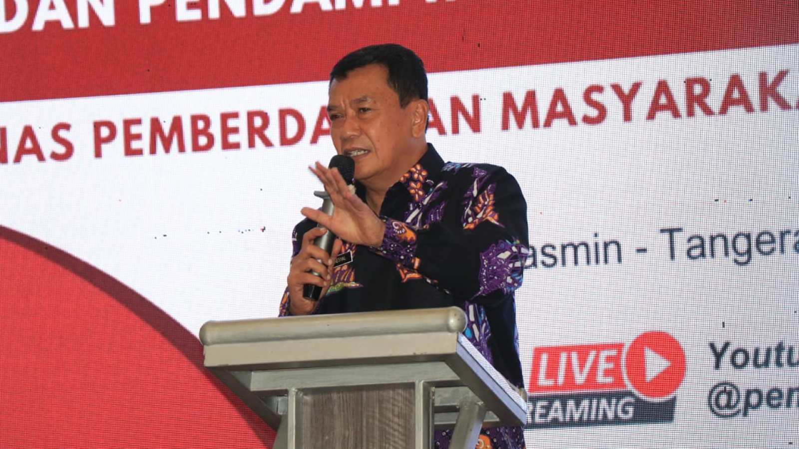 Sekda Dorong Penguatan Produk Lokal Usaha Mikro di Kecamatan Legok Sekda Dorong Penguatan Produk Lokal Usaha Mikro di Kecamatan Legok