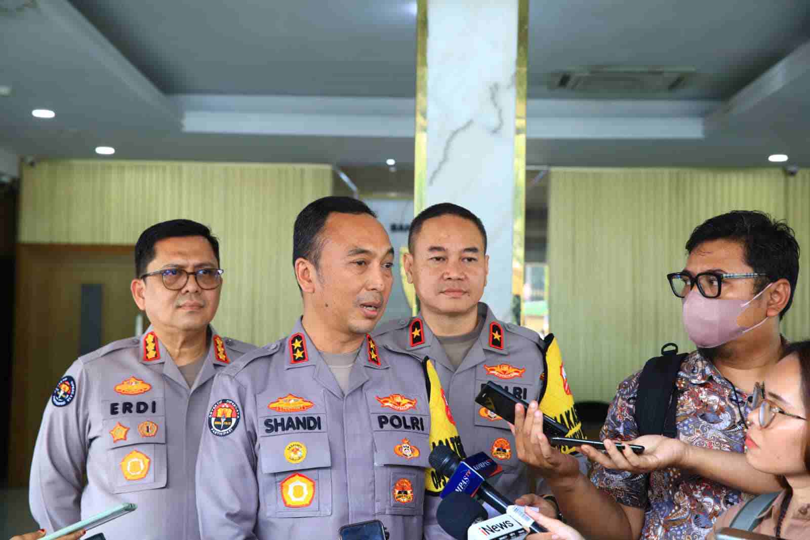 Polri Polri