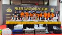 Polres Tangsel Berhasil Ungkap Jaringan Narkoba Sintetis Senilai 21 Miliar Polres Tangsel Berhasil Ungkap Jaringan Narkoba Sintetis Senilai 21 Miliar
