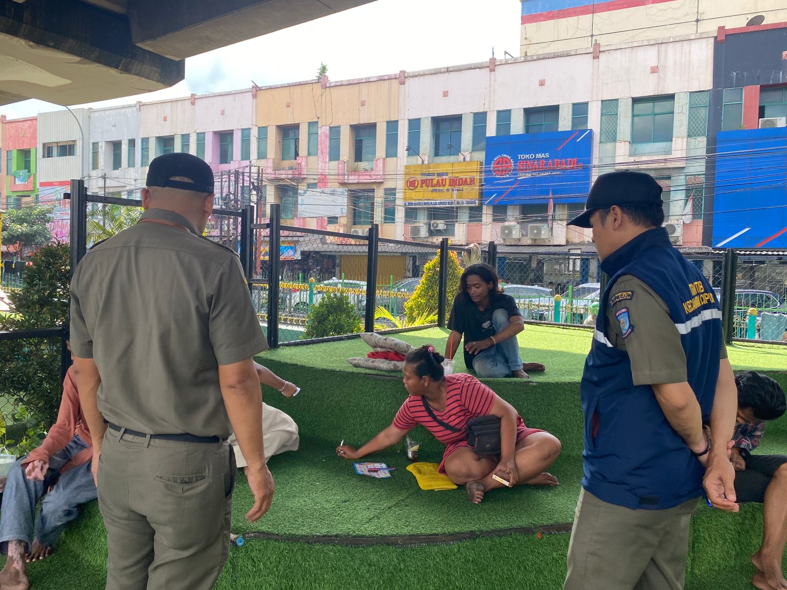 Kecamatan Ciputat Bergerak Cepat Jaga Estetika Serta Kenyamanan Taman Ramah Anak Di Kolong Flyover Kecamatan Ciputat Bergerak Cepat Jaga Estetika Serta Kenyamanan Taman Ramah Anak Di Kolong Flyover