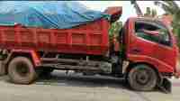 Truk Pengangkut Tanah Truk Pengangkut Tanah