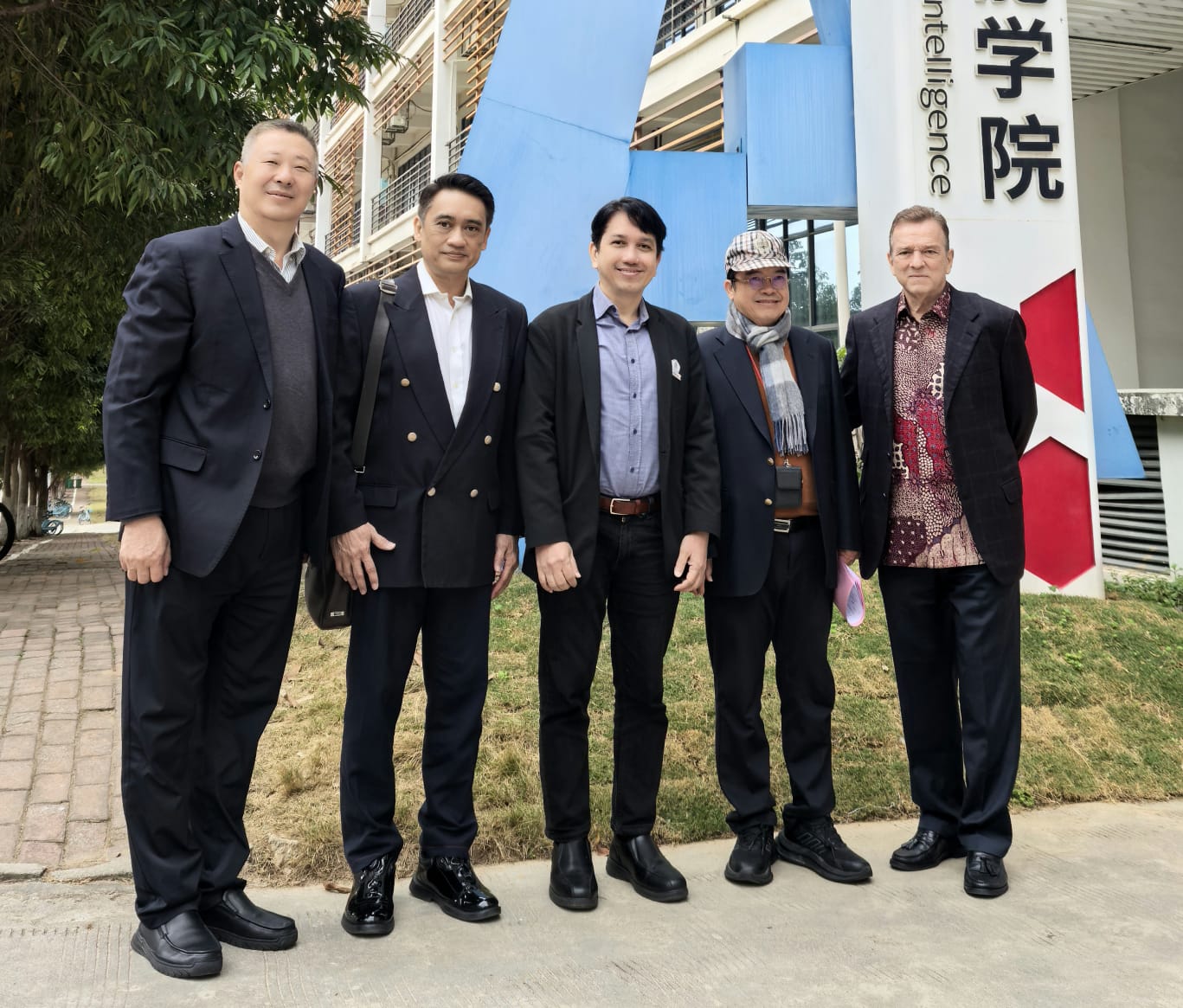 Kun dan Rully, Dua Intelektual di Persimpangan Teknologi AI dan Kedaulatan Bangsa Kun dan Rully, Dua Intelektual di Persimpangan Teknologi AI dan Kedaulatan Bangsa