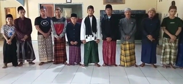 PONPES dan Pimpinan MAJELIS TAKLIM AL HIJRAH PONPES dan Pimpinan MAJELIS TAKLIM AL HIJRAH