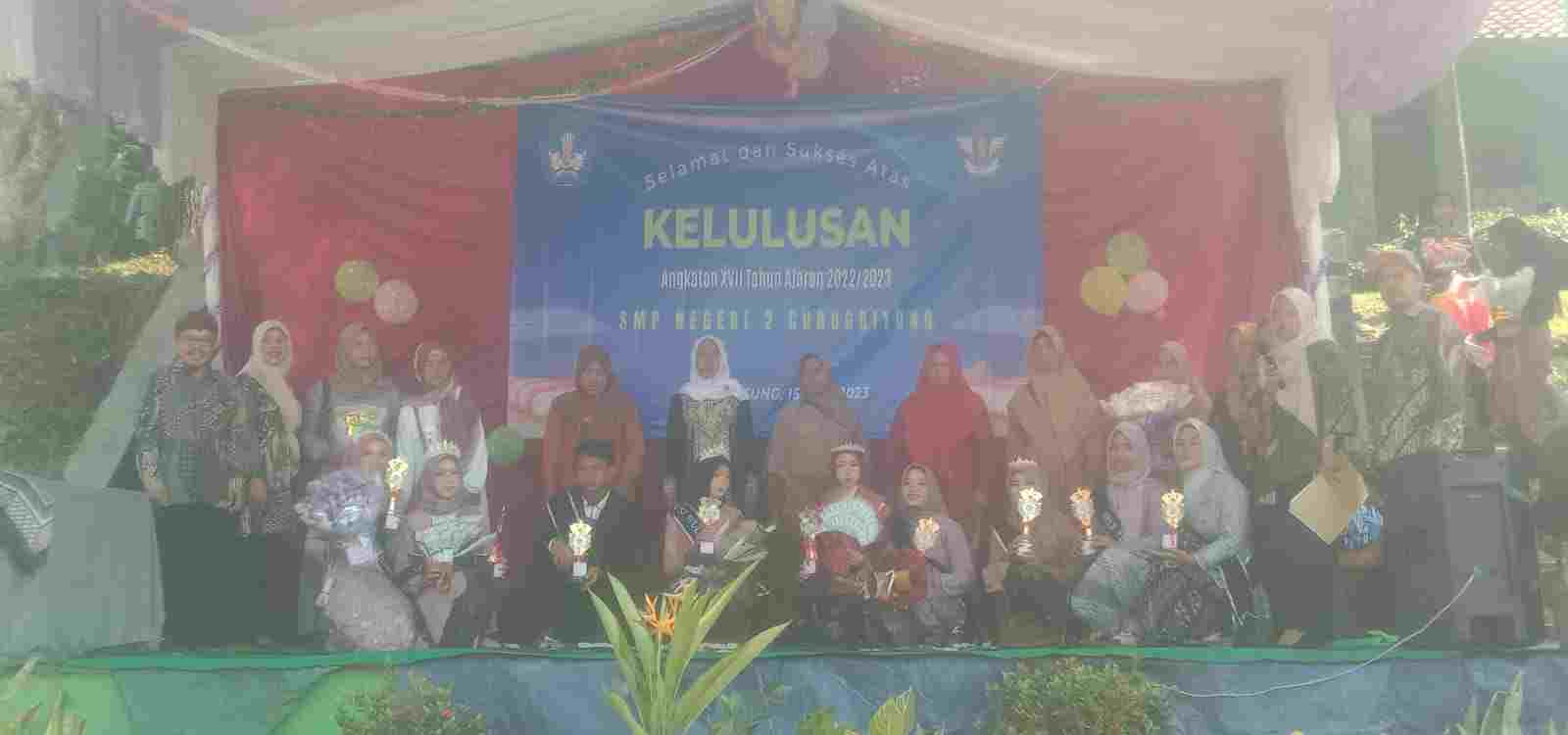 Pelepasan SMP Negeri 2 Curug Bitung Pelepasan SMP Negeri 2 Curug Bitung