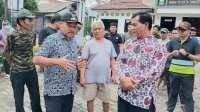 SPMB SMAN 10 Tangsel, Di Demo Warga Diduga Ada Permainan Terselubung SPMB SMAN 10 Tangsel, Di Demo Warga Diduga Ada Permainan Terselubung