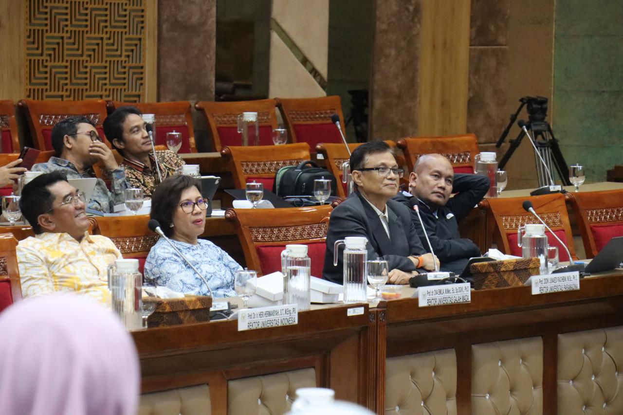 Fenomena Ledakan Mahasiswa PTN: Prof. Didik Rachbini Peringatkan Penurunan Mutu Pendidikan Fenomena Ledakan Mahasiswa PTN: Prof. Didik Rachbini Peringatkan Penurunan Mutu Pendidikan