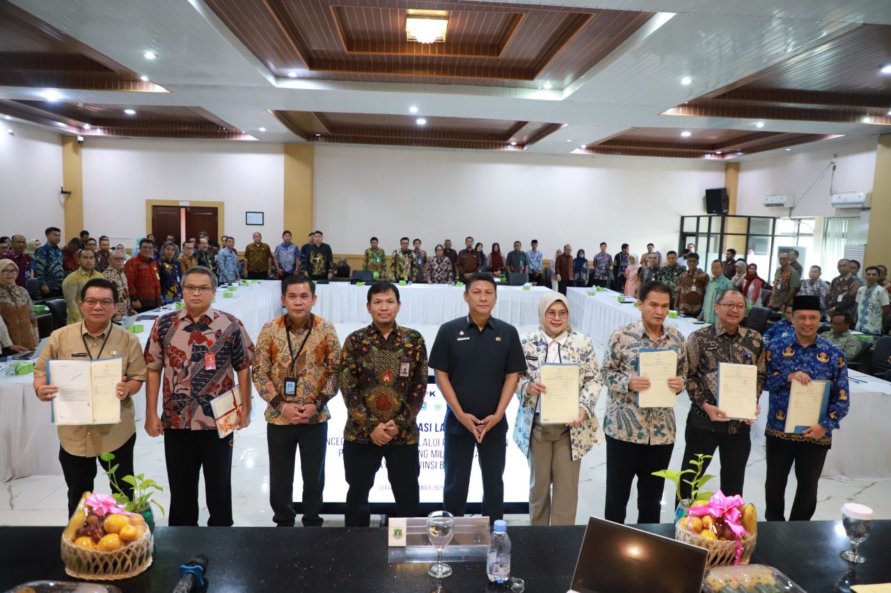 Amankan Aset, Kantah Tangsel Serahkan 33 Sertipikat Kepada Pemkot dan Pemprov Amankan Aset, Kantah Tangsel Serahkan 33 Sertipikat Kepada Pemkot dan Pemprov