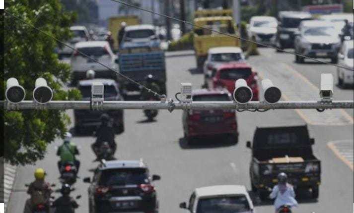Kendaraan langgar lalin Kendaraan langgar lalin