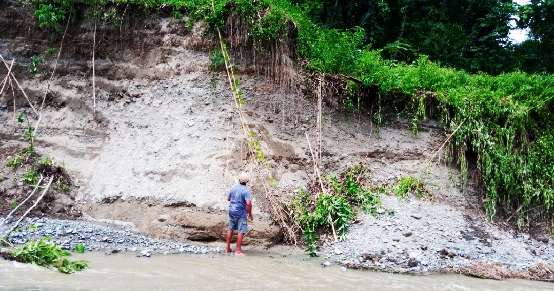 Diduga Beroperasi Diluar IUP, Polda Malut Didesak Tindak Tegas CV. Inti Kara Diduga Beroperasi Diluar IUP, Polda Malut Didesak Tindak Tegas CV. Inti Kara
