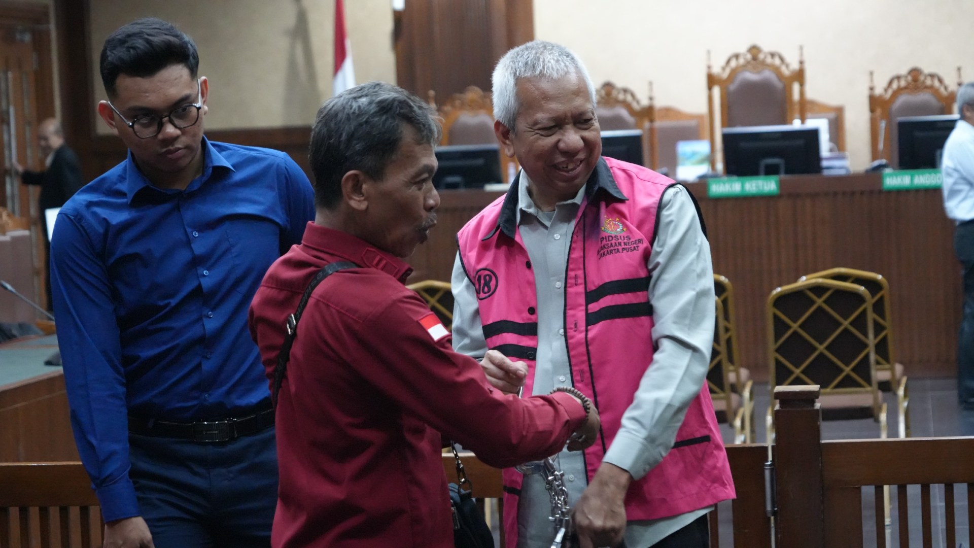 Sidang Korupsi Pertamina, JPU Soroti Perbedaan Keterangan Ahli Soal Kerugian Negara BUMN Sidang Korupsi Pertamina, JPU Soroti Perbedaan Keterangan Ahli Soal Kerugian Negara BUMN