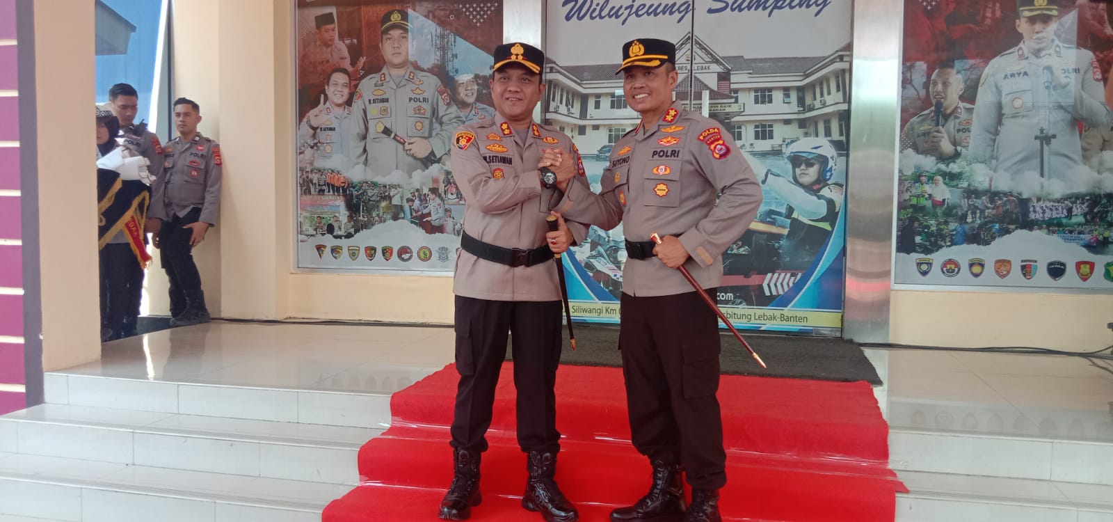 Polres Lebak Gelar Apel Satuan dan Farawell Parade Kapolres Lebak Polres Lebak Gelar Apel Satuan dan Farawell Parade Kapolres Lebak