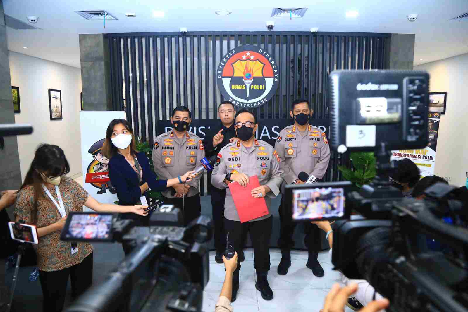 Masuk Tiga Besar Lembaga Negara Dipercaya Publik, Ini Respon Polri Masuk Tiga Besar Lembaga Negara Dipercaya Publik, Ini Respon Polri