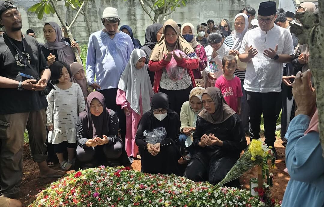 Meninggalnya Siswa SMP 19 Akibat Perundungan, Kepsek Harus Di Copot Meninggalnya Siswa SMP 19 Akibat Perundungan, Kepsek Harus Di Copot