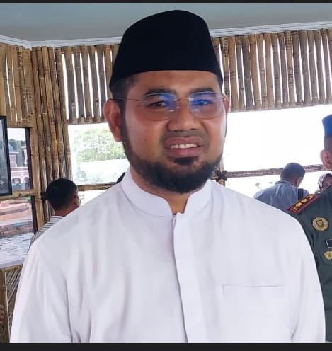 Oknum ASN Keuangan Halsel Diduga Mabuk dan Hina Wartawan, Langgar Larangan Bupati dan Aturan Disiplin ASN Oknum ASN Keuangan Halsel Diduga Mabuk dan Hina Wartawan, Langgar Larangan Bupati dan Aturan Disiplin ASN