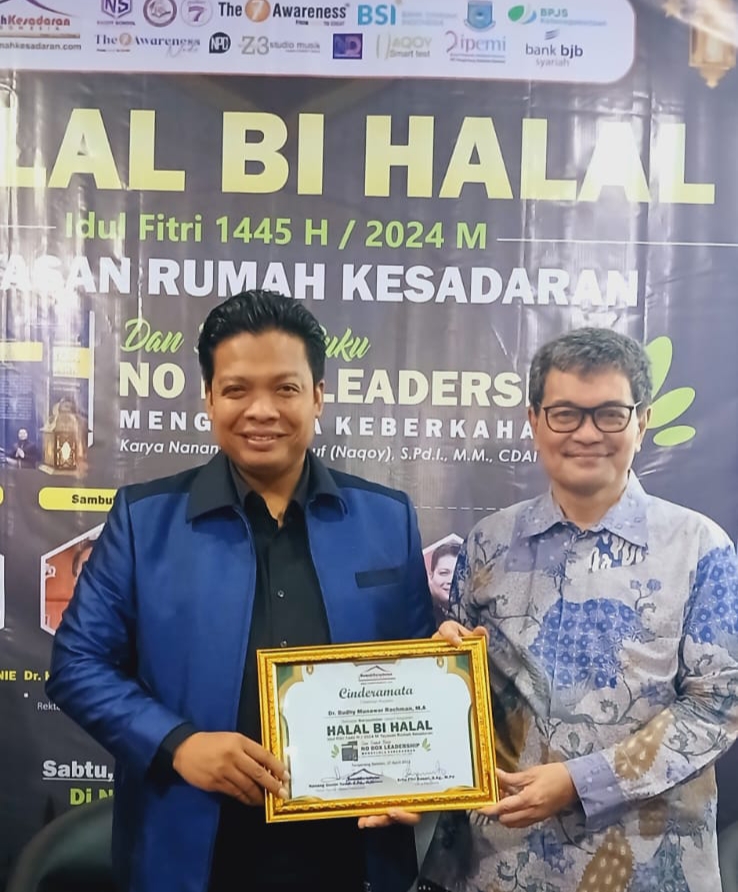 Halal bihalal Yayasan Rumah Kesadaran Halal bihalal Yayasan Rumah Kesadaran